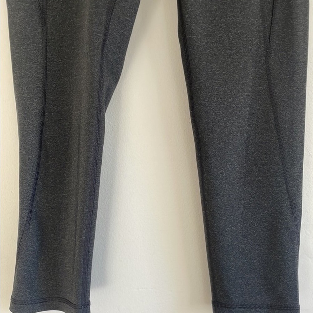 IVY PARK Athletic Work Out Legging Capris Gray Women's Size Small - Picture 3 of 7